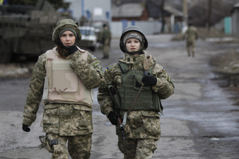 Ουκρανία: Εκατόν οκτώ γυναίκες απελευθερώθηκαν σε νέα ανταλλαγή αιχμαλώτων πολέμου με τη Ρωσία