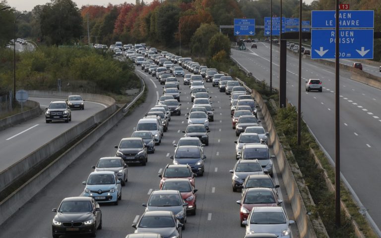 Γαλλία: Πρόστιμο 20 εκατ. ευρώ στο κράτος για ολιγωρία στην αντιμετώπιση της ατμοσφαιρικής ρύπανσης