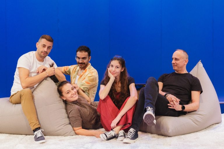 Η παράσταση «Ιστορίες να σκεφτείς» στο Metropolitan the Urban Theater