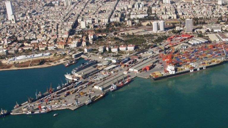 Le Monde: Η Τουρκία έχει καταστεί πύλη εισαγωγών και εξαγωγών από και προς τη Ρωσία