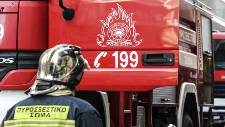 Ηράκλειο: Πυρκαγιά σε αποθήκη συνεταιρισμού σήμανε συναγερμό στην Πυροσβεστική