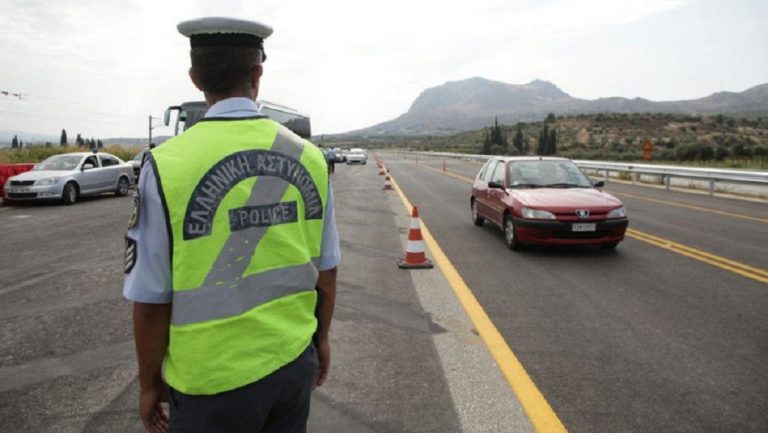 Δεκάδες πρόστιμα στην Κρήτη για υπερβολική ταχύτητα, μη χρήση κράνους και ζώνης