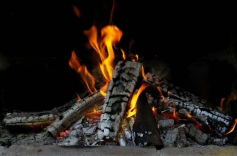 “Φωτιά” η τιμή των καυσόξυλων στην Ήπειρο – Λίστα… αναμονής για πέλετ